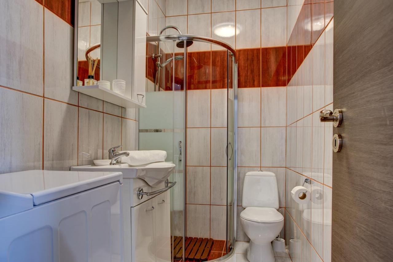 Apartment Laura With Terrace Воднян Экстерьер фото
